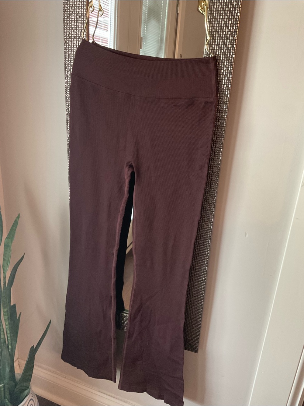 Stretch Flare Yoga Pants in Brown